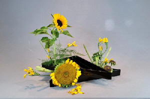 Ohara Ikebana Jiyu Hyogen - freier Ausdruck